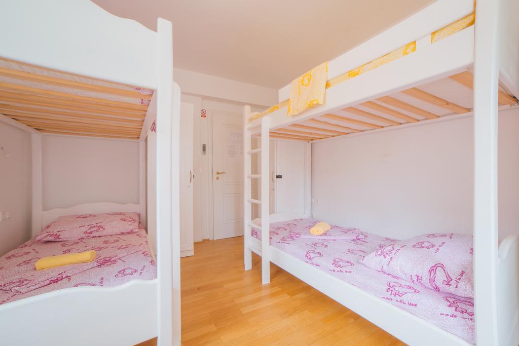 Cheap Sleep Marinero (Adults Only) Hostel Hvar Town Exterior foto